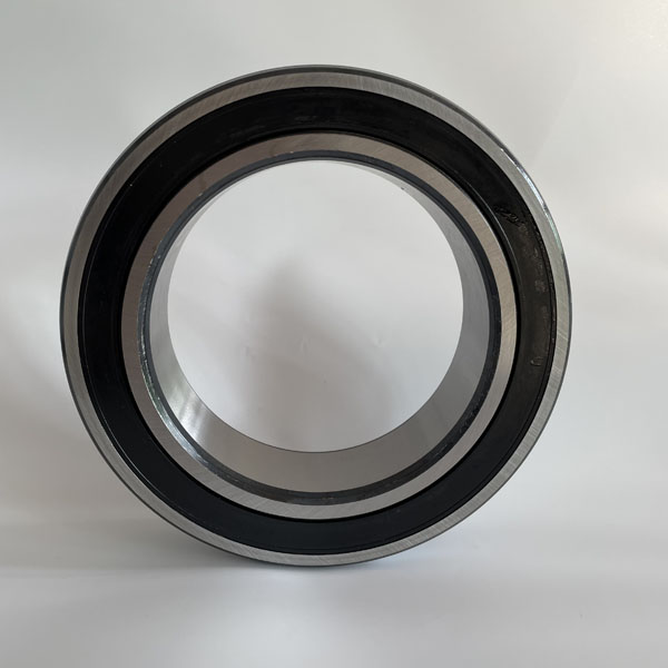 Sealed spherical roller bearings